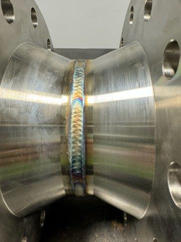 Stainless steel flanges with weldment